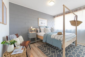 Scandi Beach Breeze Minutes from Glenelg Beach